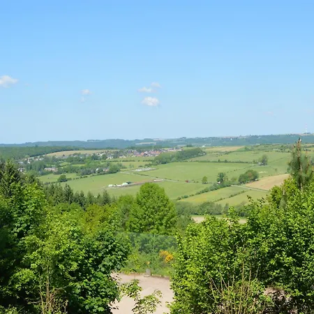 Modern With A View, Cleaning Included Humain
