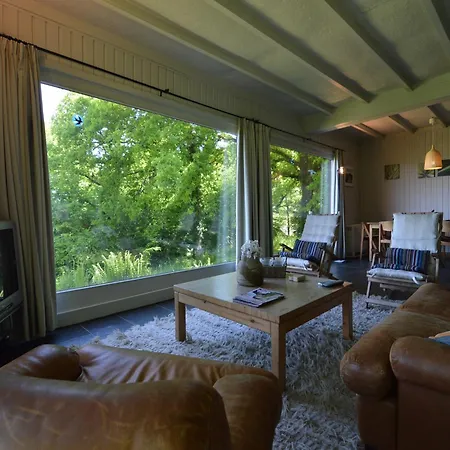 Modern With A View, Cleaning Included 木屋 *