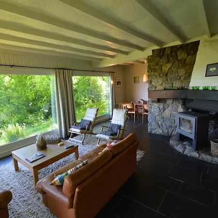 Modern With A View, Cleaning Included Humain